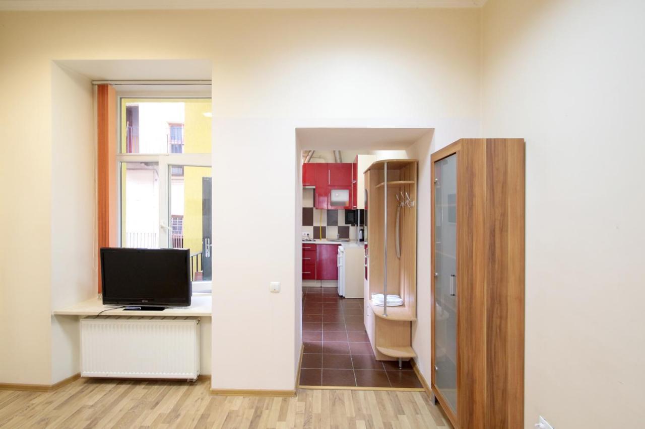 Deluxe Apartments 1326 Lviv Exterior photo